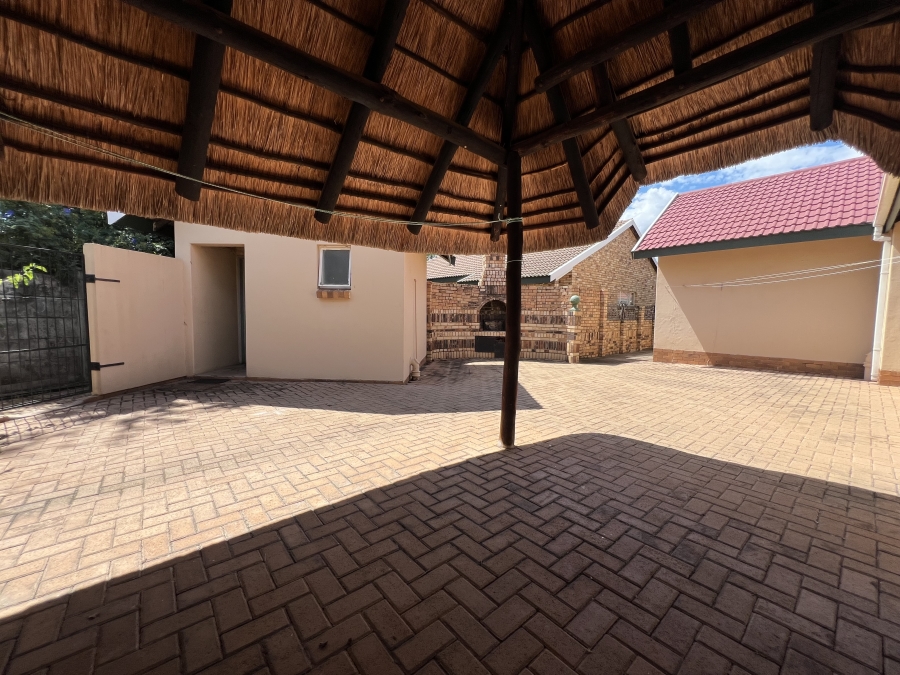 3 Bedroom Property for Sale in Adamayview North West